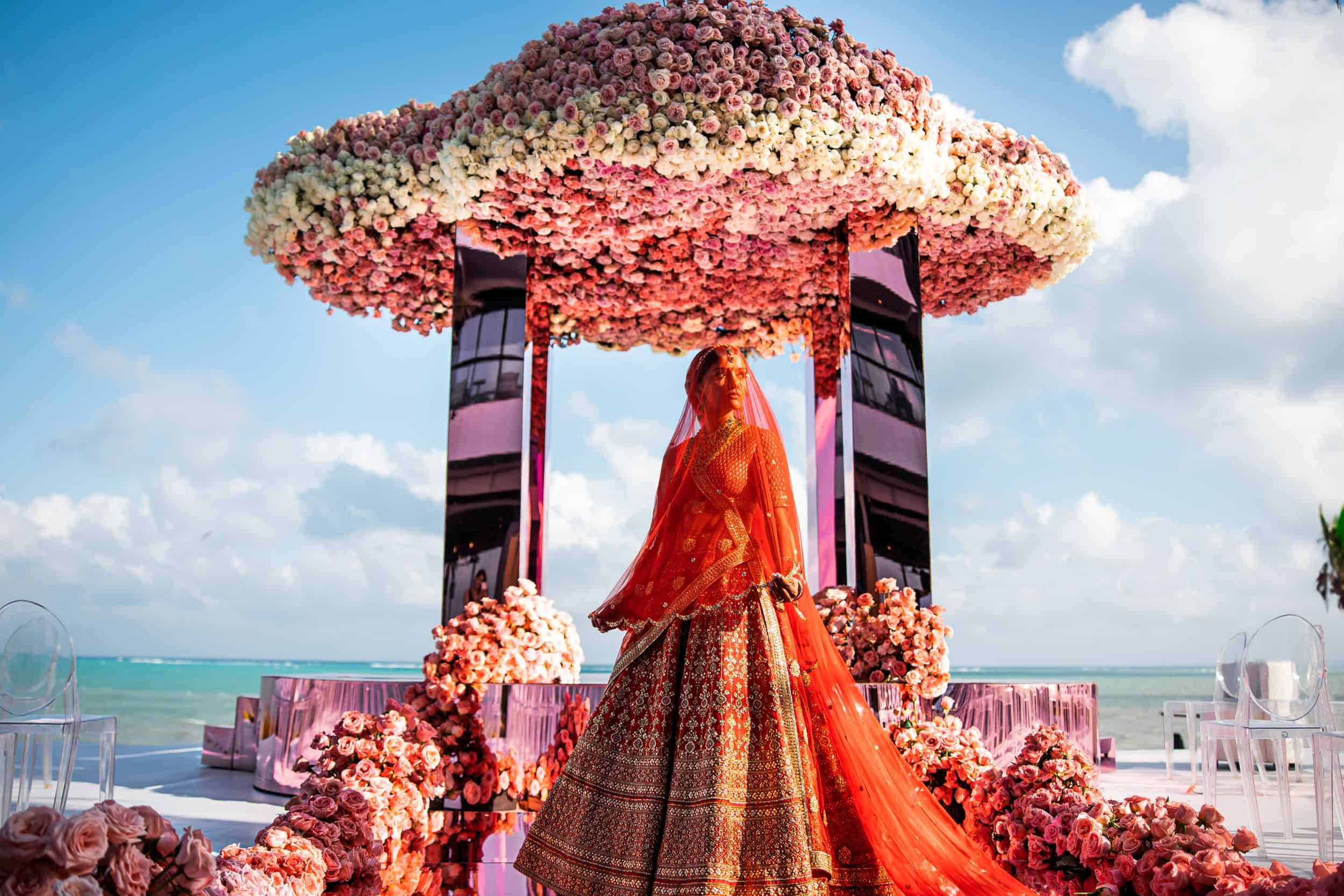 Luxury wedding decor by MalaEvents Waldorf Astoria Cancun Captured by P. Taufiq Photography11