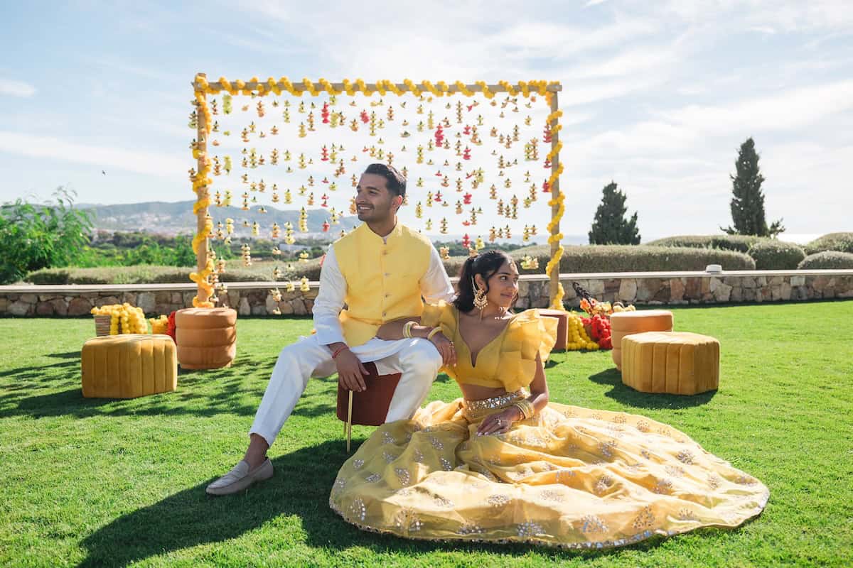 Indian Wedding Castell de Sant Marcal Haldi P.Taufiq 7