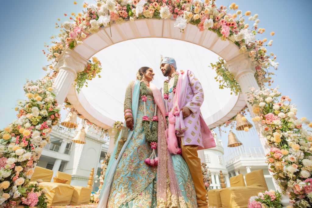 Indian Wedding Couple Portrait The Fern Hotels and Resorts 1024x683 1
