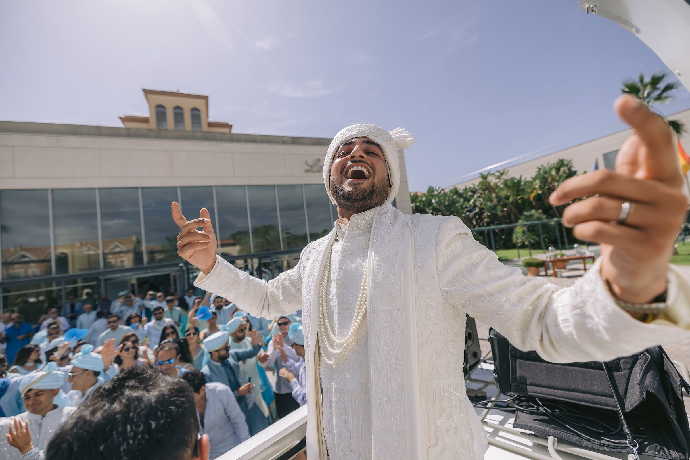 Indian Wedding Le Meridien Ra Beach Hotel Spa Baraat P.Taufiq 