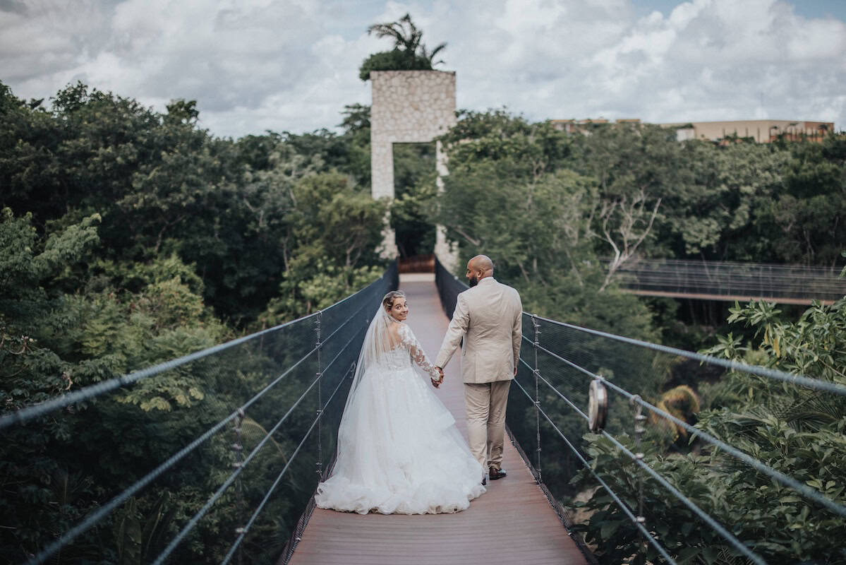 Luxury Wedding La Casa de la Playa Wedding ceremony P.Taufiq 2
