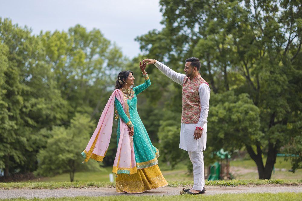 Indian Wedding Couples portrait Westborough Gurudwara Wedding10