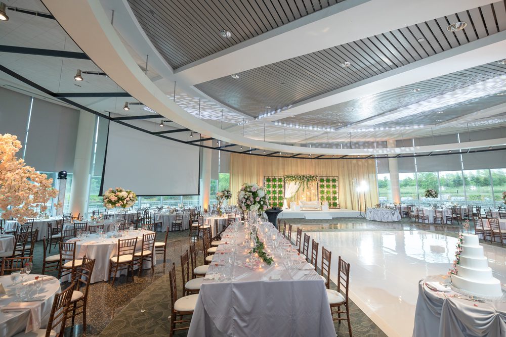 Indian Wedding Reception Double Tree Esplanade Lakes3