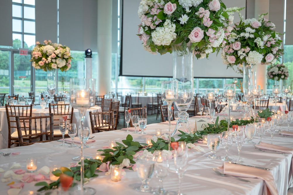 Indian Wedding Reception Double Tree Esplanade Lakes5