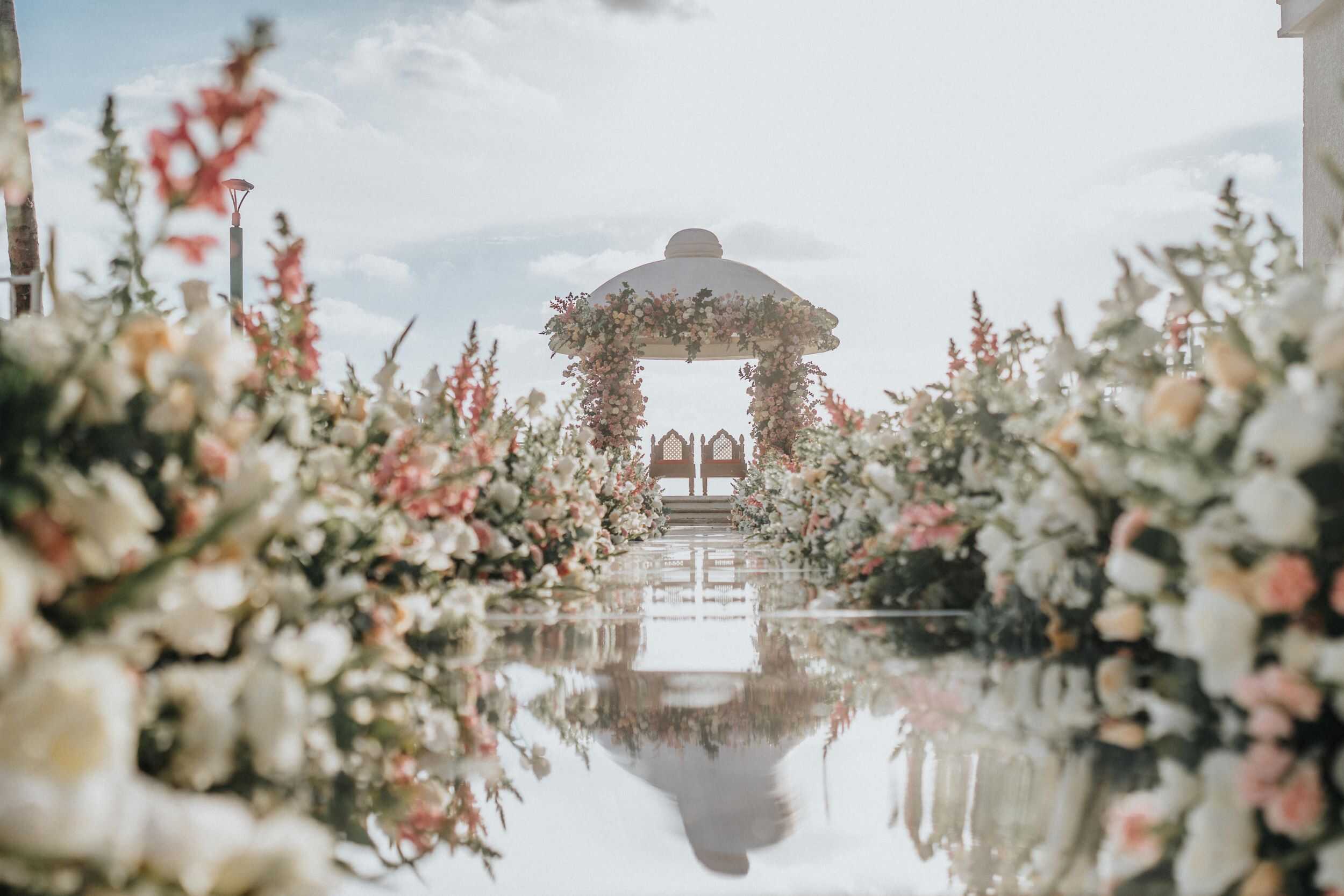 Luxury wedding decor by B3 Event Designs at Marriott Cancun Mexico – Captured by P. Taufiq Photography 3 2 8