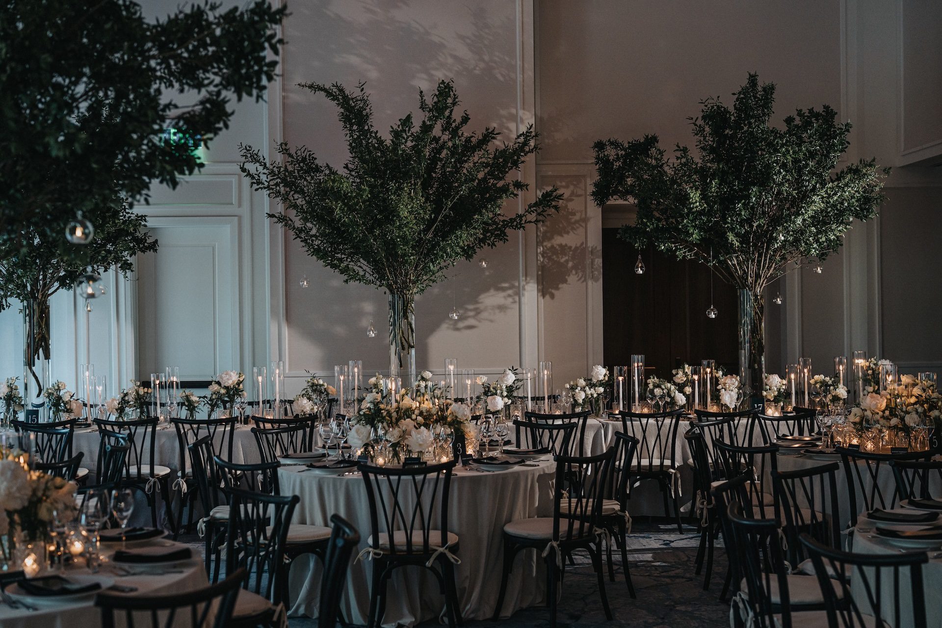 mint to be events reception table decor ptaufiq photography