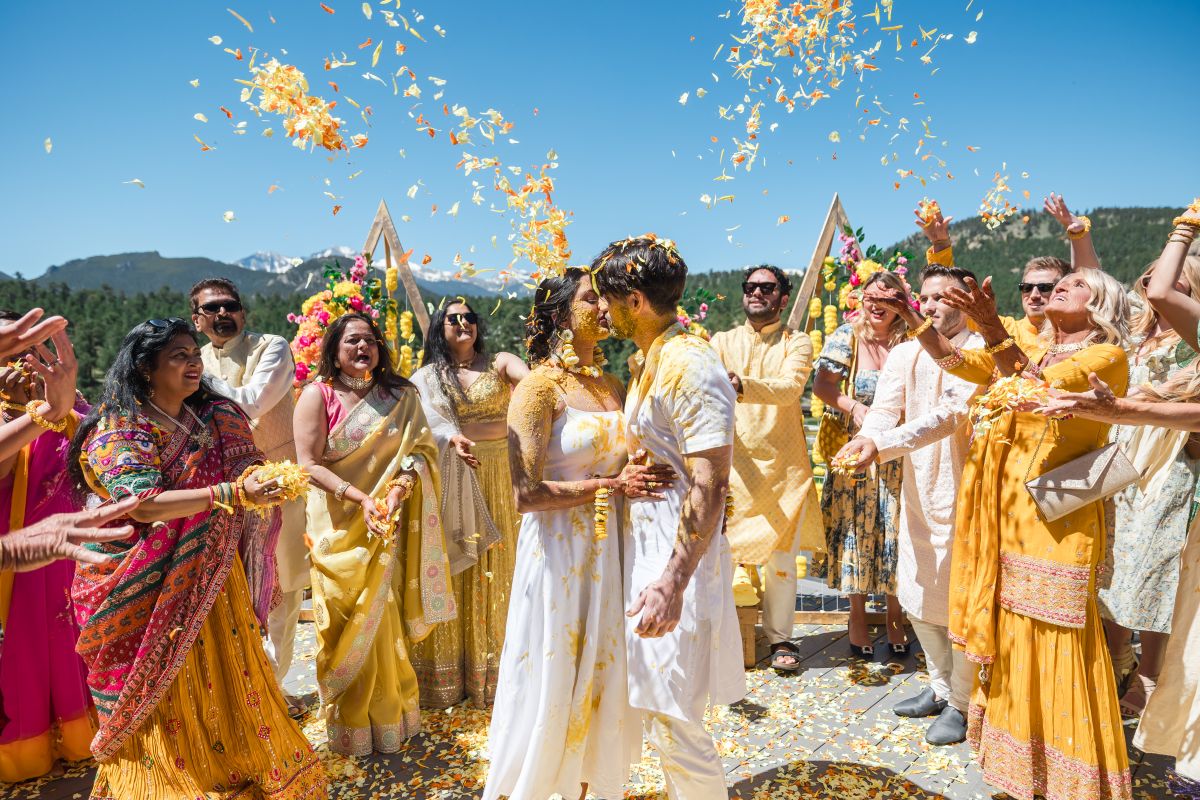 ptaufiq Indian wedding Della Terra Mountain Chateau Colorado Haldi 4