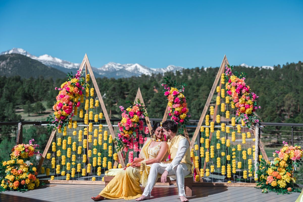 ptaufiq Indian wedding Della Terra Mountain Chateau Colorado Haldi 5