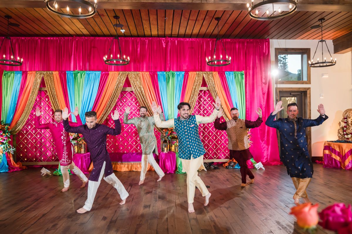 ptaufiq Indian wedding Della Terra Mountain Chateau Colorado Sangeet 4