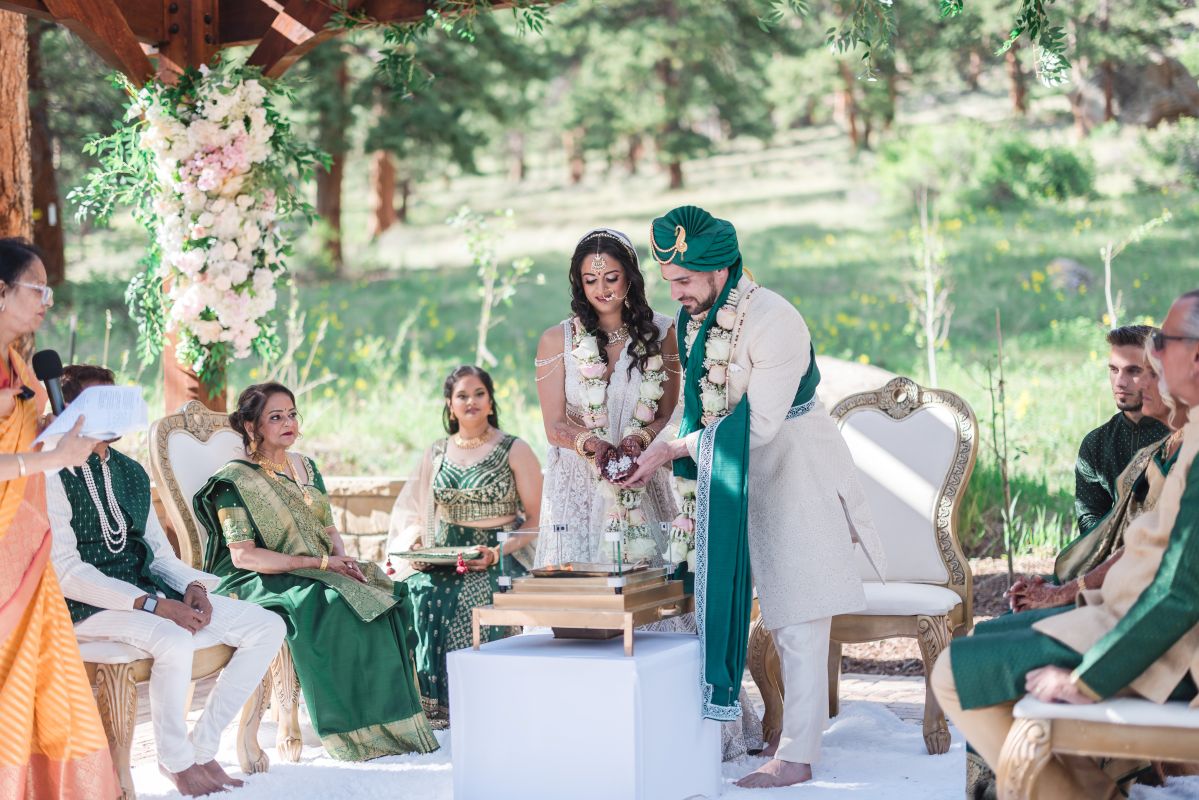 ptaufiq Indian wedding Della Terra Mountain Chateau Colorado ceremony 3