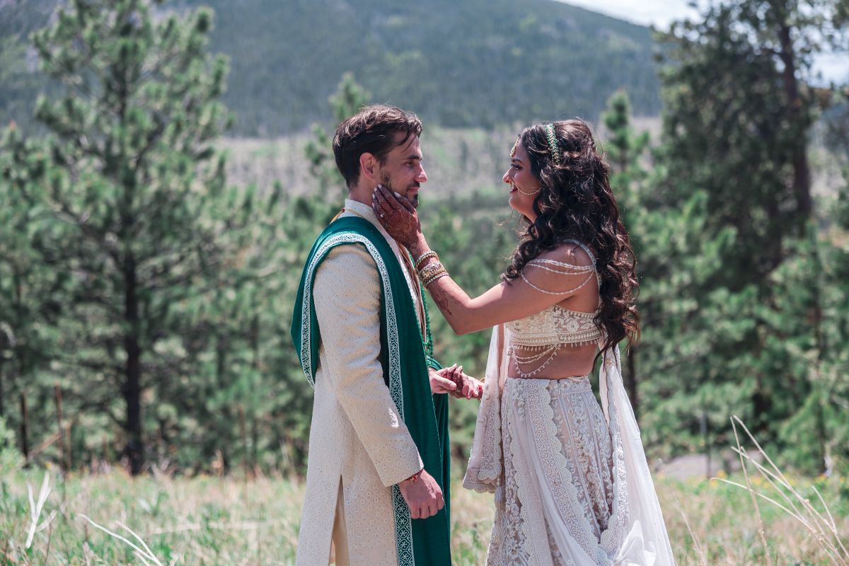 ptaufiq Indian wedding Della Terra Mountain Chateau Colorado first look 6