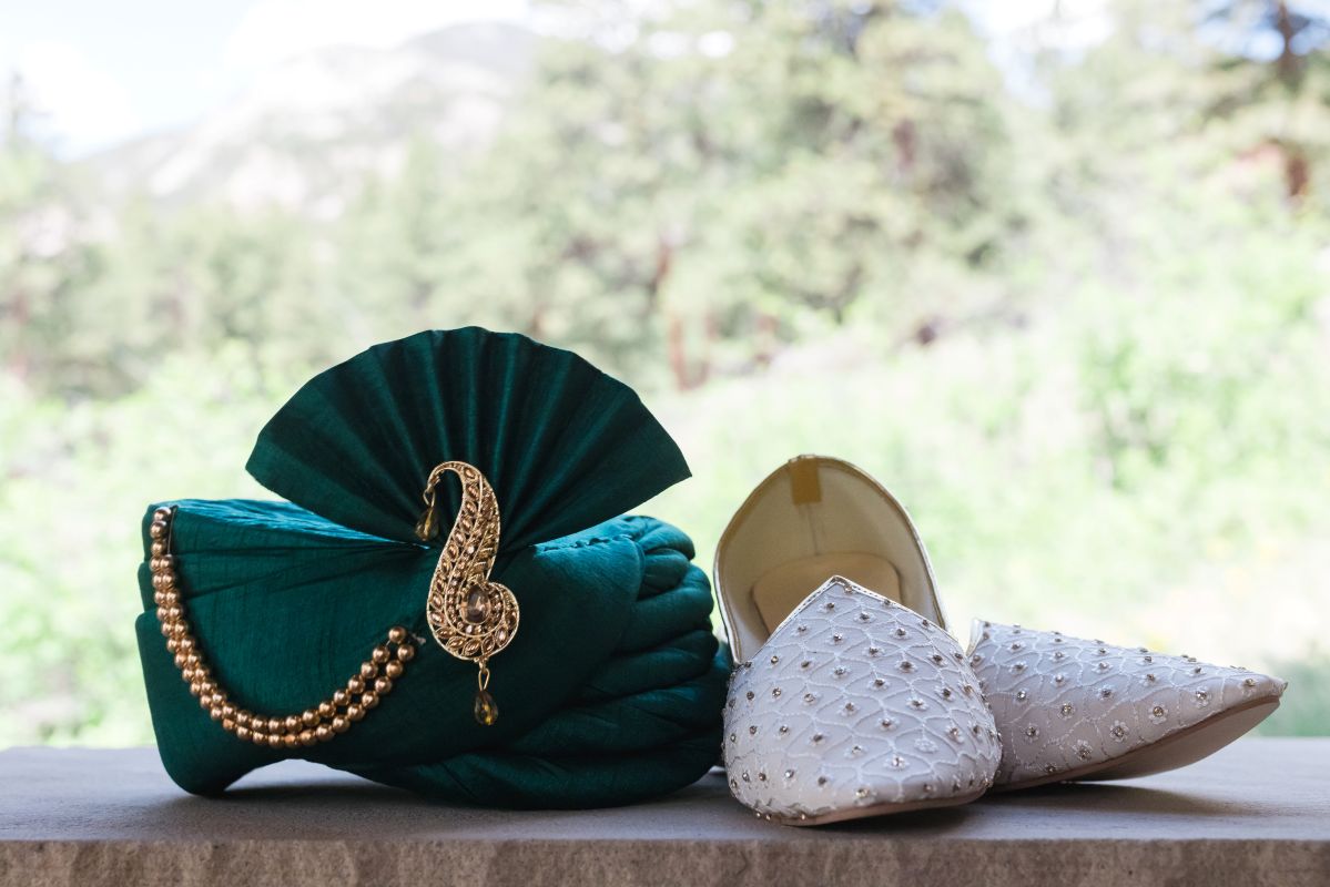 ptaufiq Indian wedding Della Terra Mountain Chateau Colorado preparation 6