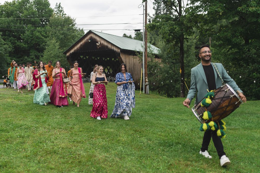 ptaufiq Indian wedding The Hermitage Inn Vermont Baraat 5