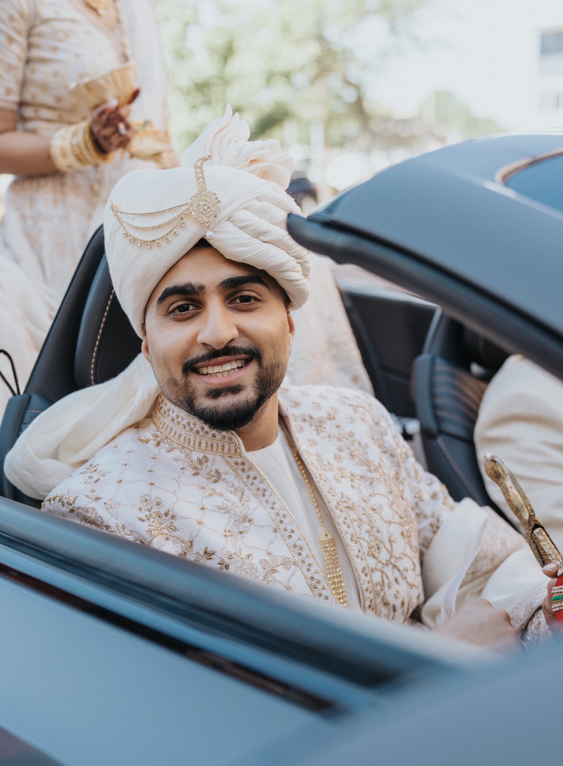 ptaufiq indian wedding Norfolk Waterside Marriot baraat 5 scaled