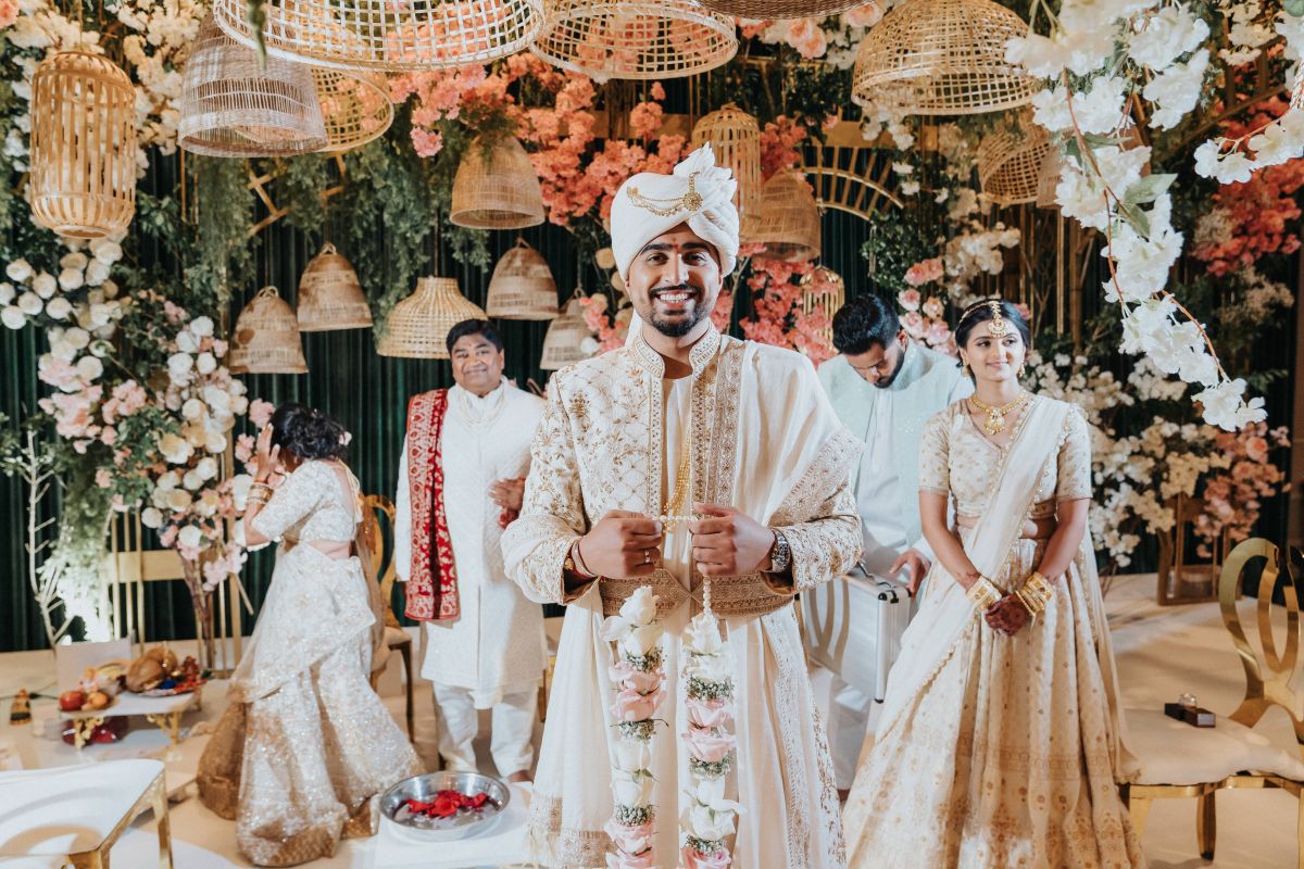 ptaufiq indian wedding Norfolk Waterside Marriot ceremony 3