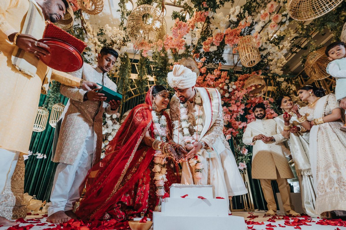 ptaufiq indian wedding Norfolk Waterside Marriot ceremony 9