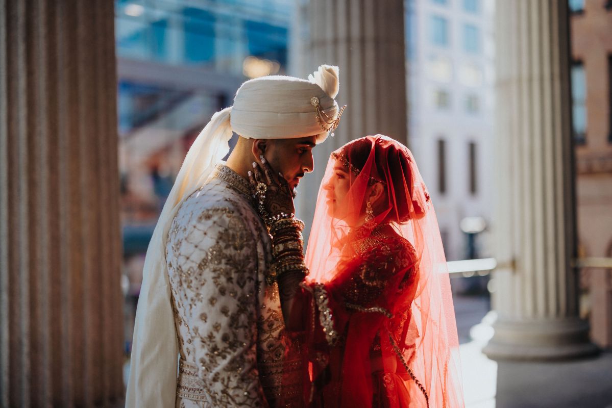 ptaufiq indian wedding Norfolk Waterside Marriot first look 2