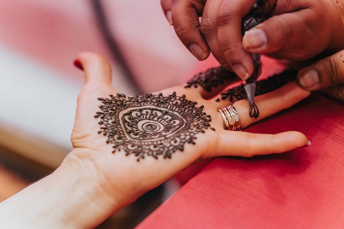 ptaufiq indian wedding gotham hall new york mehndi 6