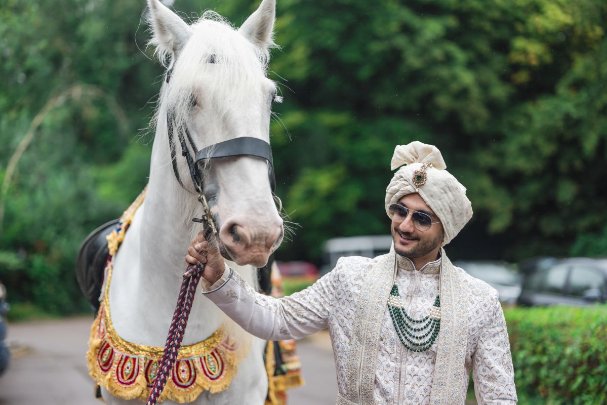 ptaufiq indian wedding pendley manor hotel london baraat 2