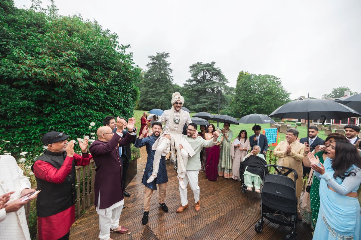 ptaufiq indian wedding pendley manor hotel london baraat 3