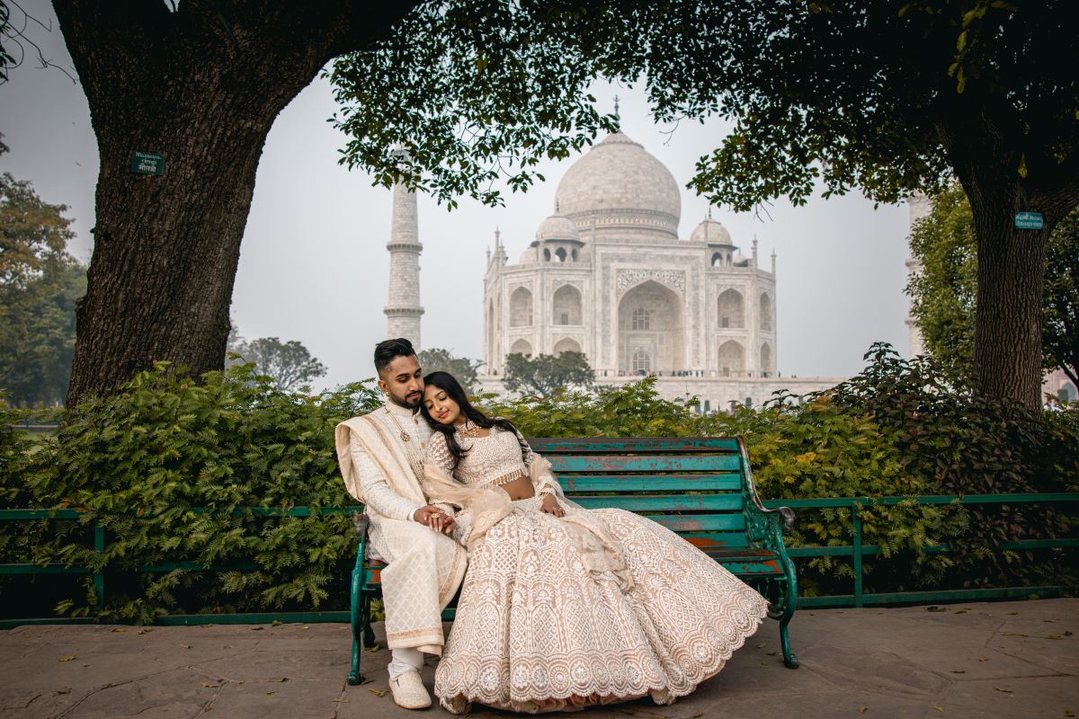 ptaufiq indian wedding photography taj mahal india destination engagement 6