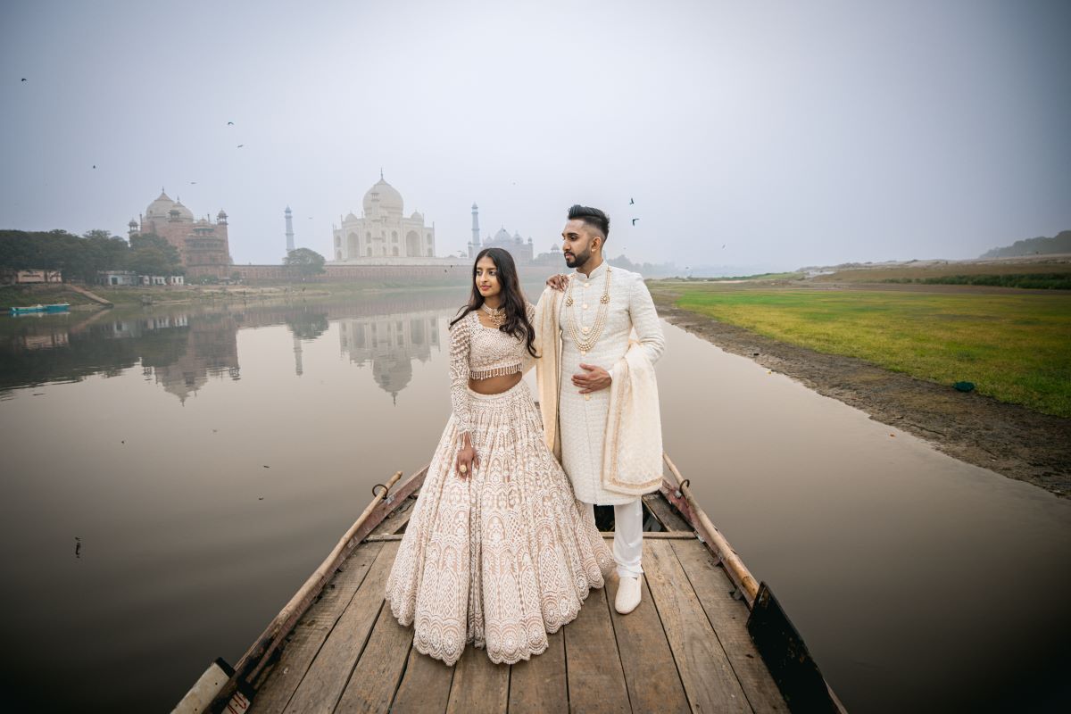 ptaufiq indian wedding photography taj mahal india destination engagement 7
